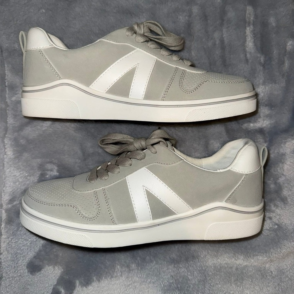 MIA Shoes
